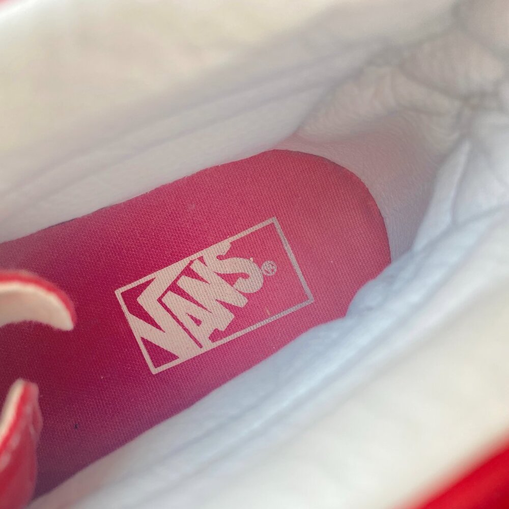 Van's SK8-Hi in Racing Red & White - Picture 7 of 8